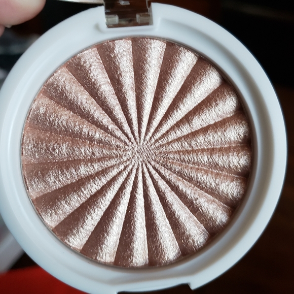 Ofra Highlighter - Picture 2 of 3